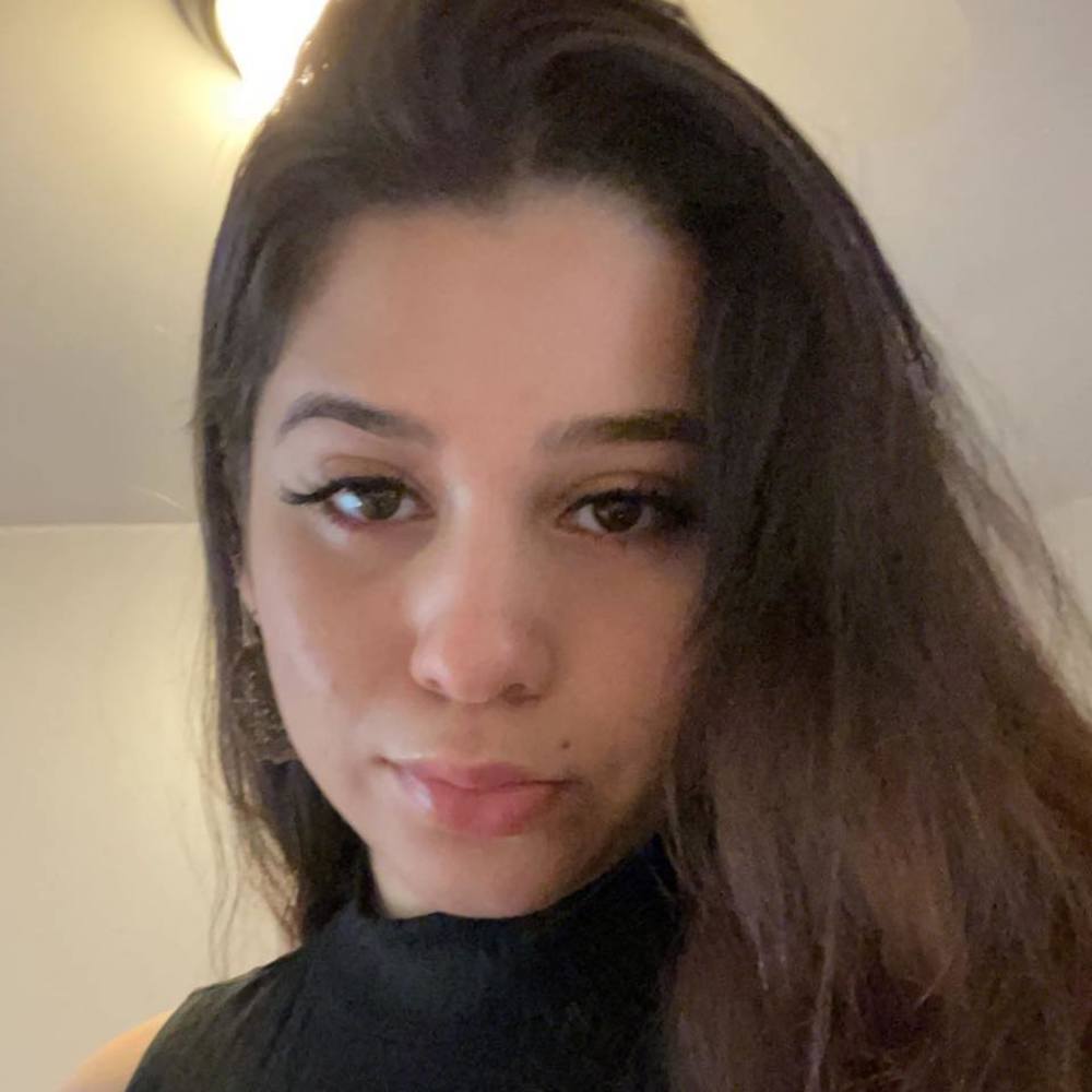 Meet your Posher, Gabriela